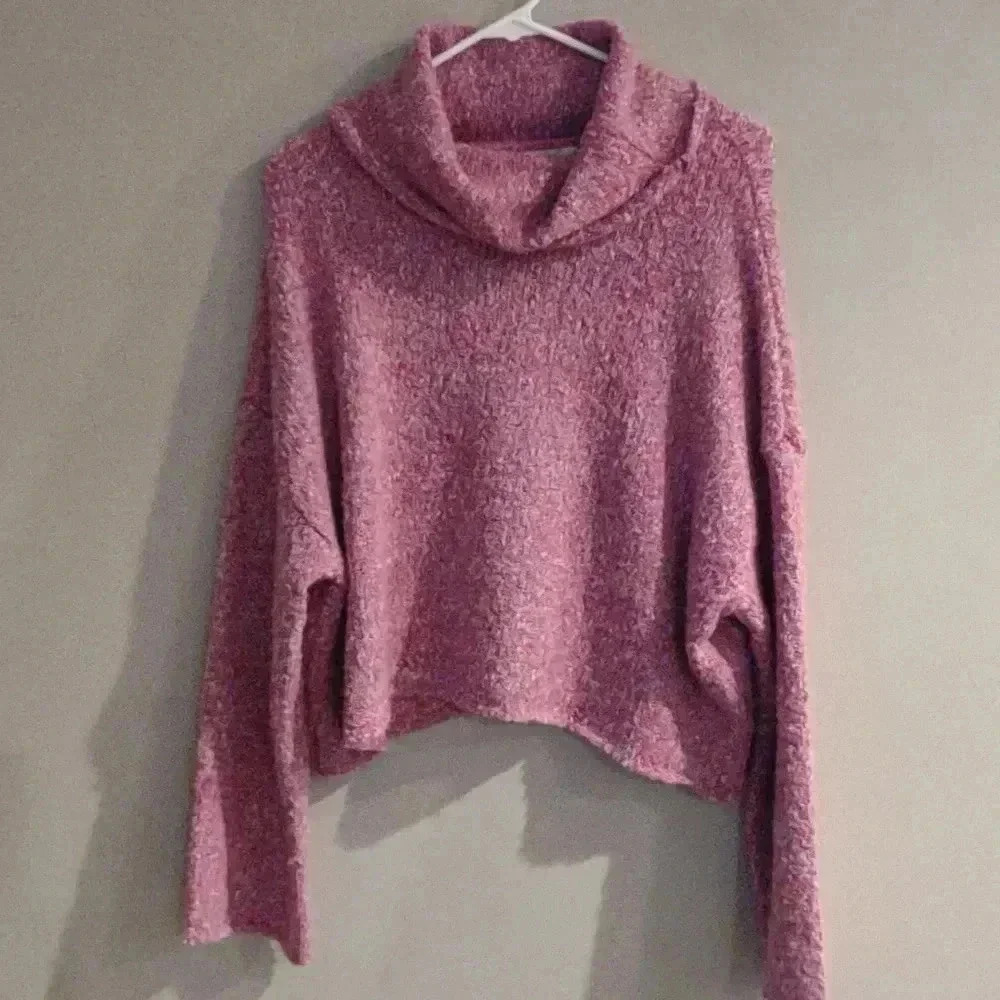 Sincerely Jules women's medium pink cowl neck‎ crop oversized sweater